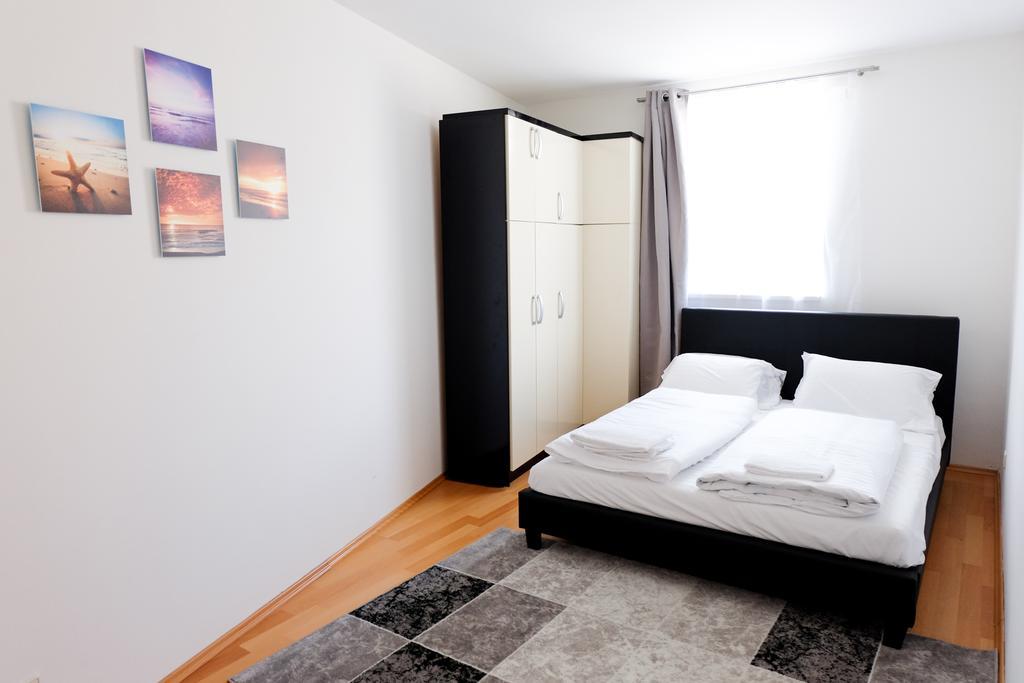 Amici Prater Apartment *